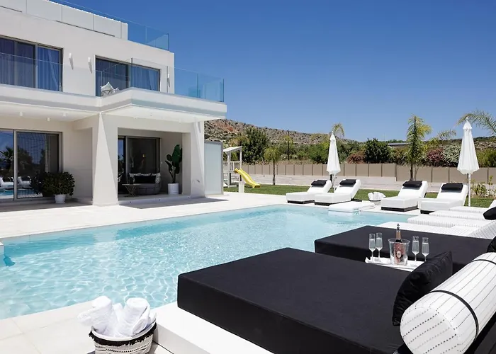 Palena * Chania (Crete)